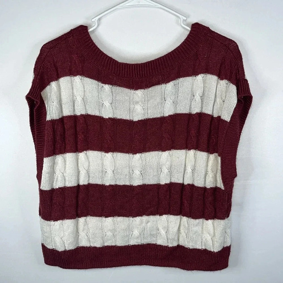 Sweater vest small oversized knit pull over sweater layering preppy equestrian - Picture 3 of 9